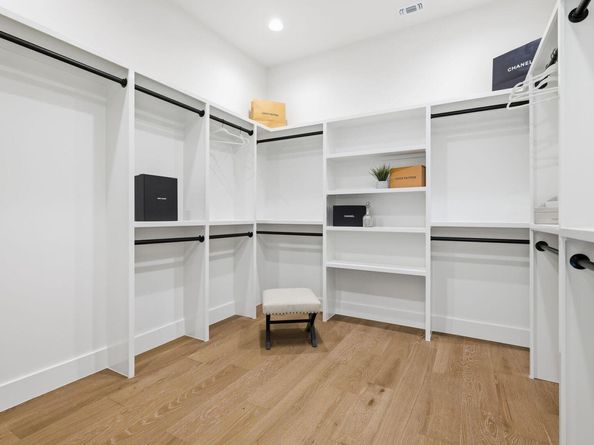 2803 Oak Park DR, Austin TX 78704