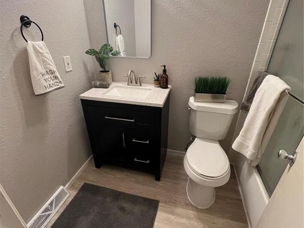1250 S Monaco Parkway 50, Denver CO 80224