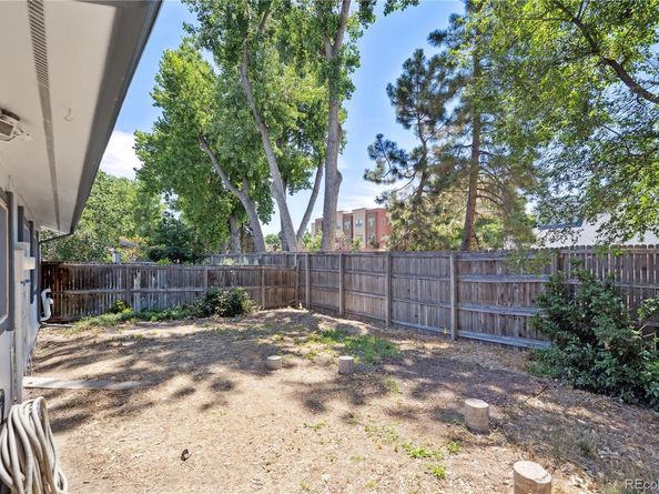 12256 E Bates Circle, Aurora CO 80014