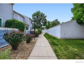 1419 Red Mountain Drive 18, Longmont CO 80504