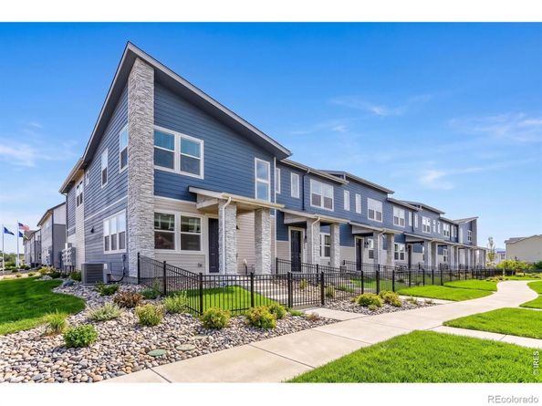 2839 Bear Springs Circle, Longmont CO 80503
