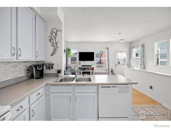 7454 E 28th Avenue 3, Denver CO 80238