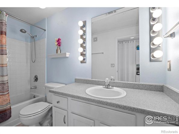 7454 E 28th Avenue 3, Denver CO 80238