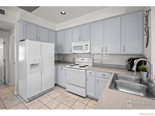 7454 E 28th Avenue 3, Denver CO 80238