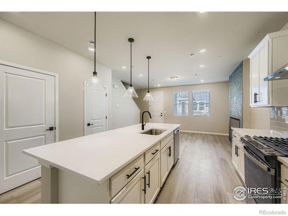 2775 Bear Springs Circle, Longmont CO 80503