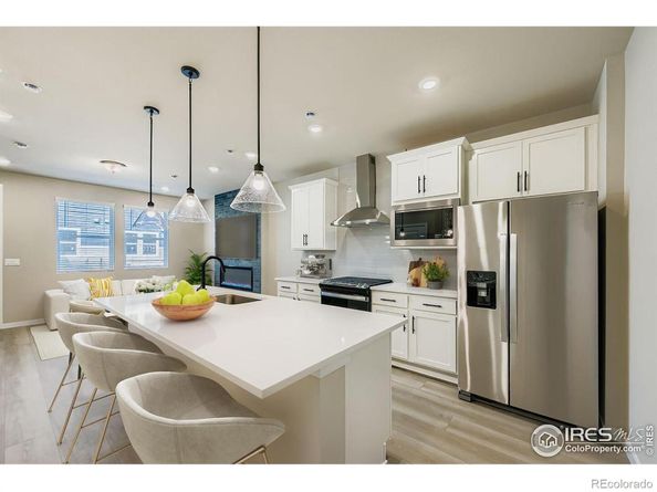 2775 Bear Springs Circle, Longmont CO 80503