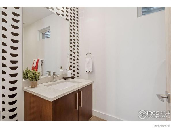 1801 W 33rd Avenue, Denver CO 80211