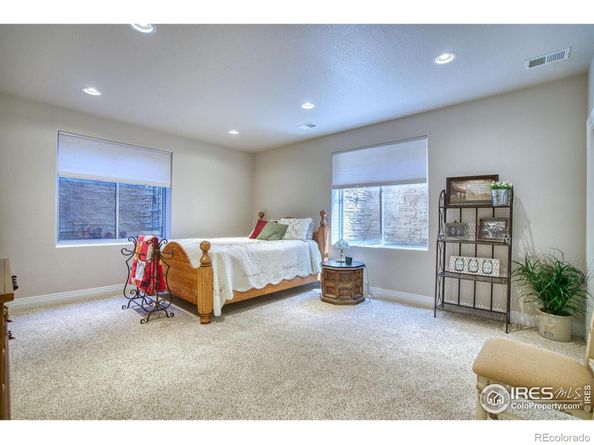 2050 Emerald Drive, Longmont CO 80504