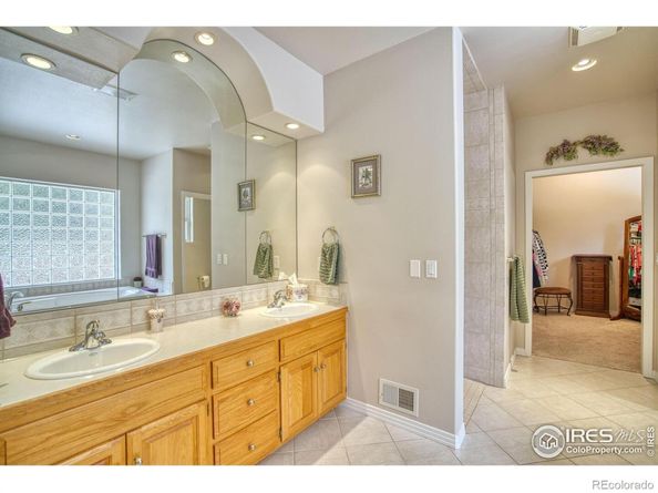 2050 Emerald Drive, Longmont CO 80504