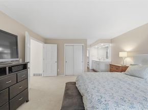 Undisclosed Address #2899441, Greenwood Village CO 80111