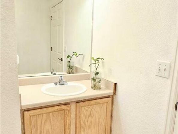 1748 Eagle Street B, Aurora CO 80011