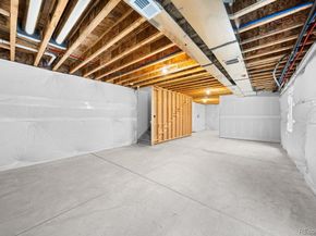 Undisclosed Address #4869037, Englewood CO 80113