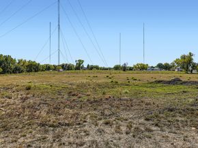 6910 W Floyd Avenue, Lakewood CO 80227
