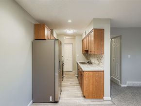 140 E Highline Circle 105, Centennial CO 80122