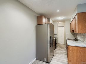 140 E Highline Circle 105, Centennial CO 80122