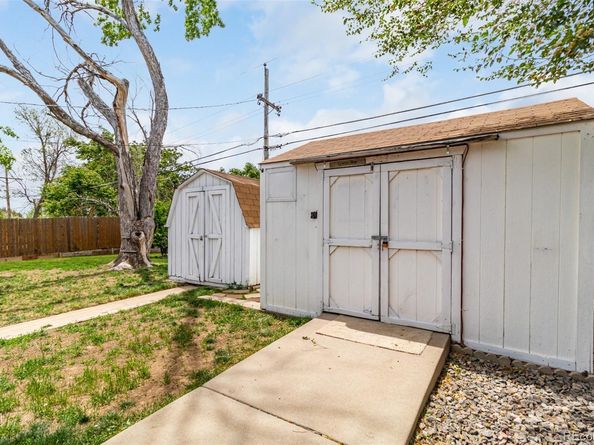 2612 Meadowbrook Drive, Denver CO 80221