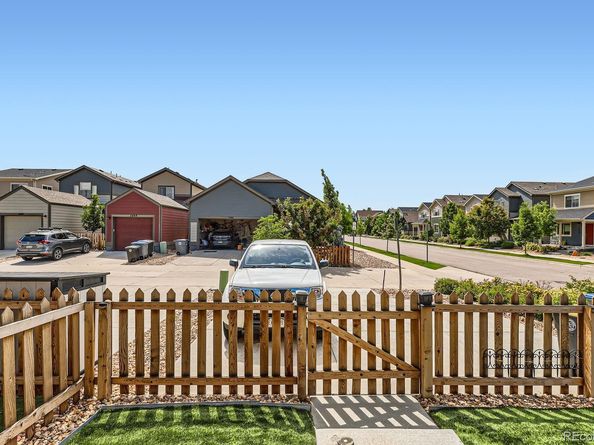 1199 Hummingbird Circle, Longmont CO 80501