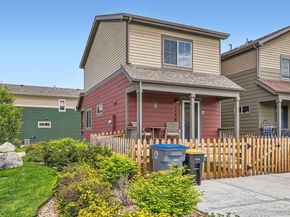 1199 Hummingbird Circle, Longmont CO 80501