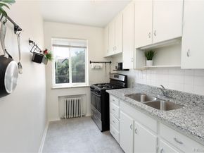 85 N Grant Street 27, Denver CO 80203