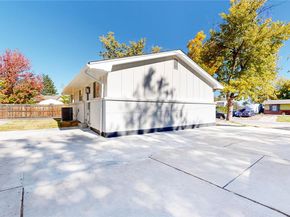 367 S Queen Circle, Lakewood CO 80226