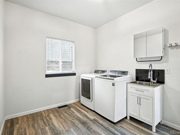 2078 Goldfinch Court, Longmont CO 80503