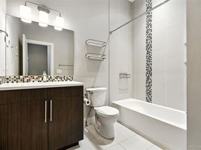2733 W 28th Avenue 8, Denver CO 80211
