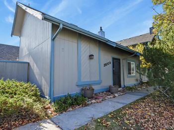 2522 S Worchester Court