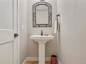 888 S Valentia Street 17103, Denver CO 80247