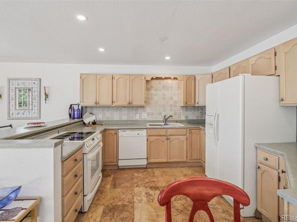 7664 S Ivanhoe Way, Centennial CO 80112