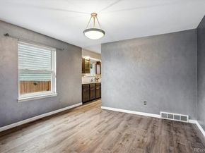 8039 S Newport Court, Centennial CO 80112