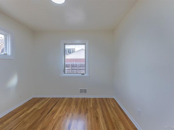 2820 S Ivanhoe Street, Denver CO 80222