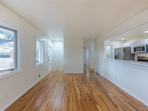 2820 S Ivanhoe Street, Denver CO 80222