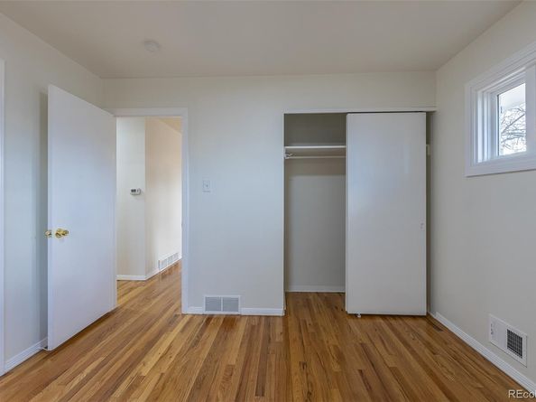 2820 S Ivanhoe Street, Denver CO 80222