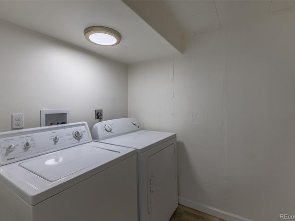 2820 S Ivanhoe Street, Denver CO 80222