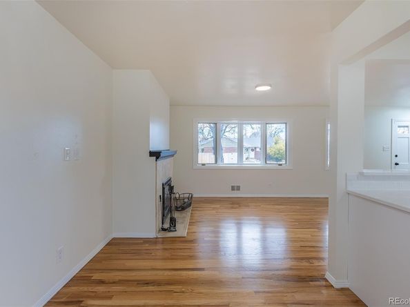 2820 S Ivanhoe Street, Denver CO 80222