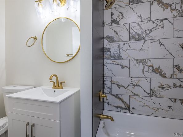 2820 S Ivanhoe Street, Denver CO 80222