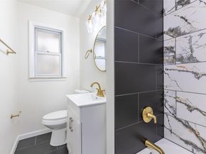 2820 S Ivanhoe Street, Denver CO 80222