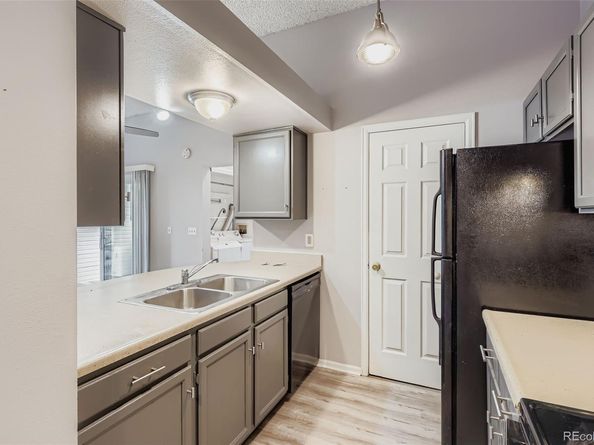477 S Memphis Way 11, Aurora CO 80017