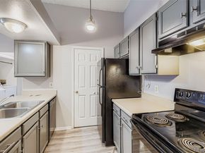 477 S Memphis Way 11, Aurora CO 80017