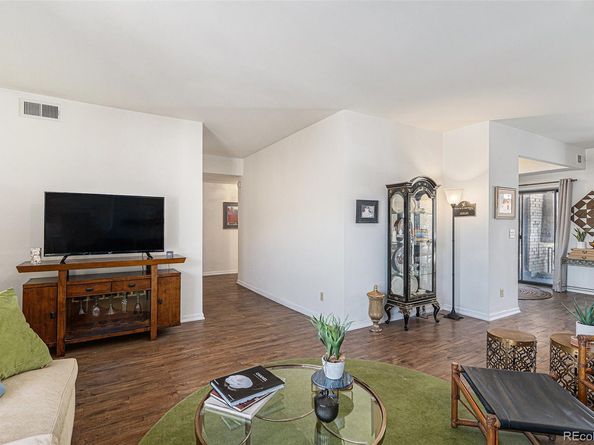 7250 Eastmoor Drive 203, Denver CO 80237