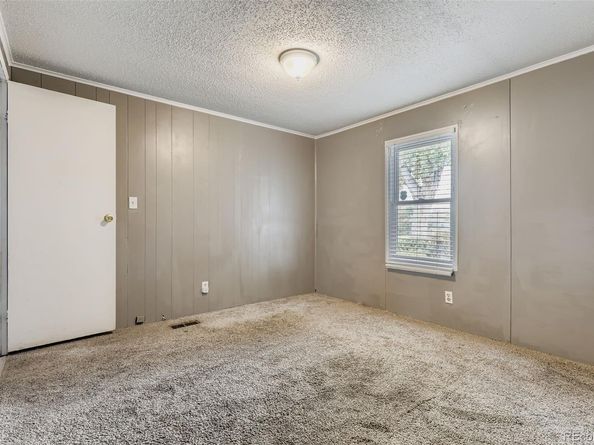 5540 Vallejo Street, Denver CO 80221