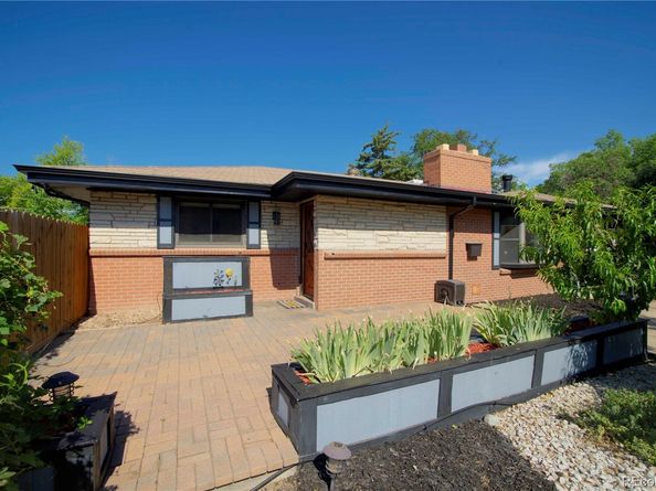 423 Lima Street, Aurora CO 80010