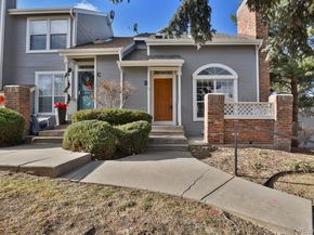 2916 W Long Circle D, Littleton CO 80120