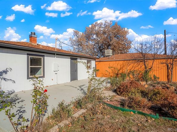 10040 W 13th Place, Lakewood CO 80215