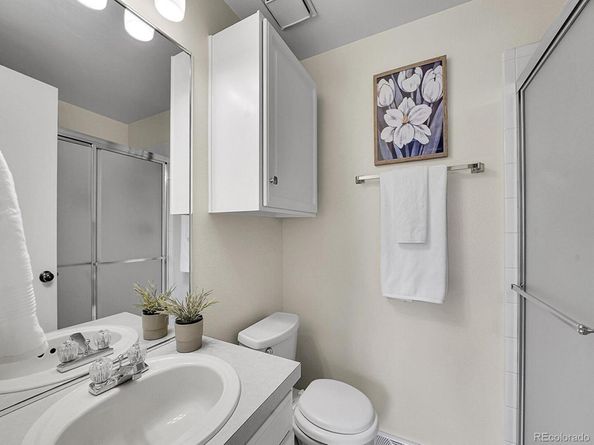 8822 E Amherst Drive E, Denver CO 80231