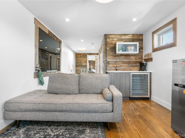 1930 W 35th Avenue, Denver CO 80211