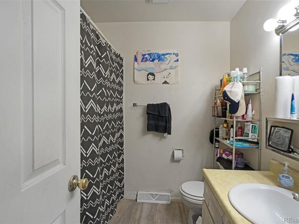 2574 S Rifle Street, Aurora CO 80013