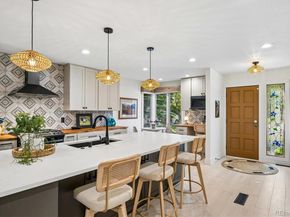 1567 W Briarwood Avenue, Littleton CO 80120