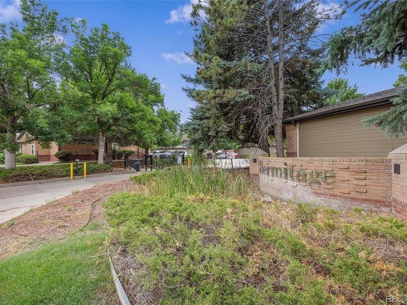 6001 S Yosemite Street E205, Greenwood Village CO 80111
