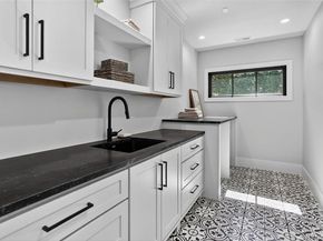 711 S Vine, Denver CO 80209